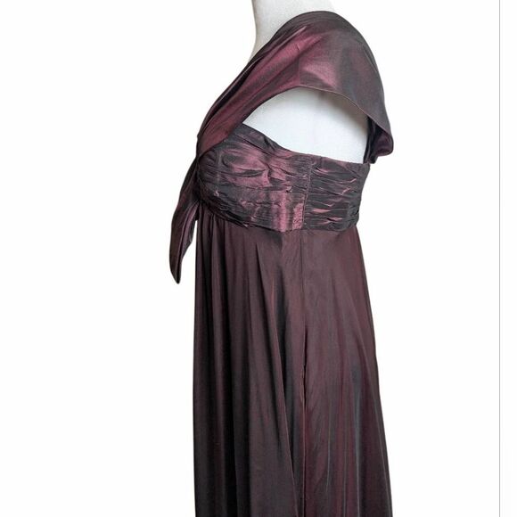 Rickie Freeman Teri Jon Plum Aubergine Silk Pleated One Shoulder Gown Dress 6 - Picture 5 of 13